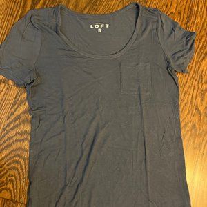 Women's LOFT tee shirt